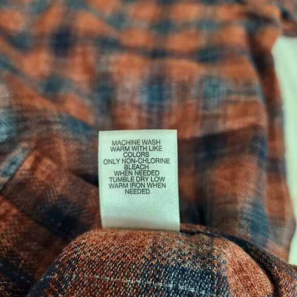 Rowm Mens Size LT Brick Red Plaid Button-Down Shirt 55% Polyester 45% Cotton - Picture 10 of 10